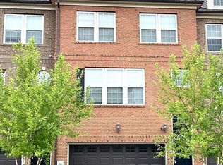 2727 Golden Gate Pl, Waldorf, MD 20601