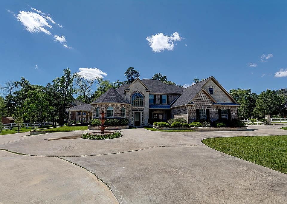 1st image of 12127 Leafy Oak Way