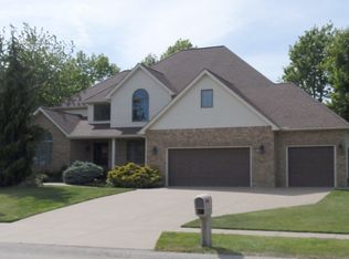 6194 Cobblestone Dr, Erie, PA 16509