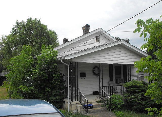 1st image of 1939 S Stewart Ave