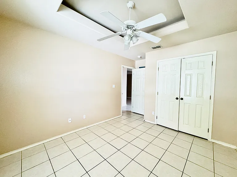 1409 Prosperity Dr #4 — Photo 10