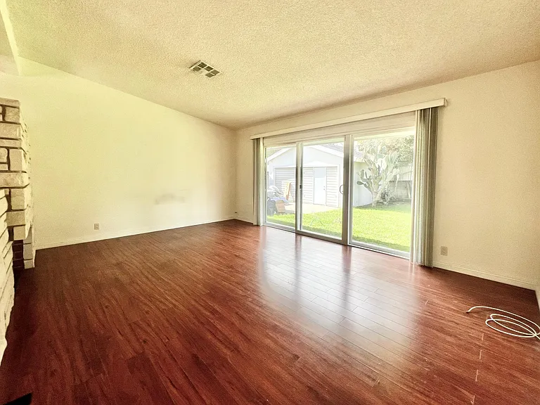 6725 Lennox Ave — Photo 25
