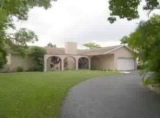 2626 NW 98th Ln, Coral Springs, FL 33065