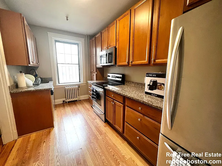 370 Chestnut Hill Ave #35 — Photo 8