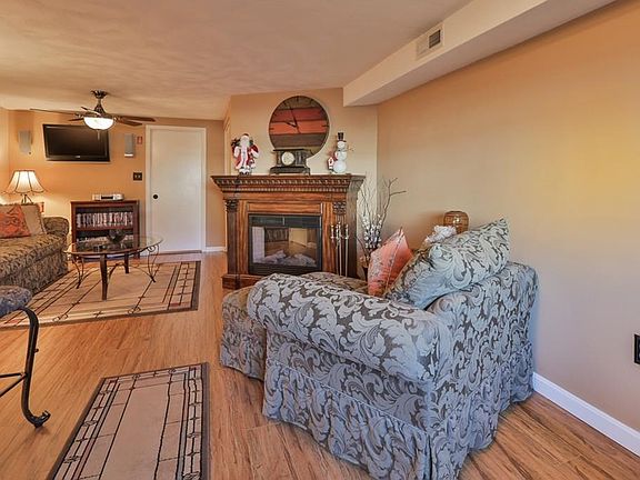3rd image of 253 Farrwood Dr