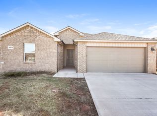 10516 SW 37th St, Mustang, OK 73064