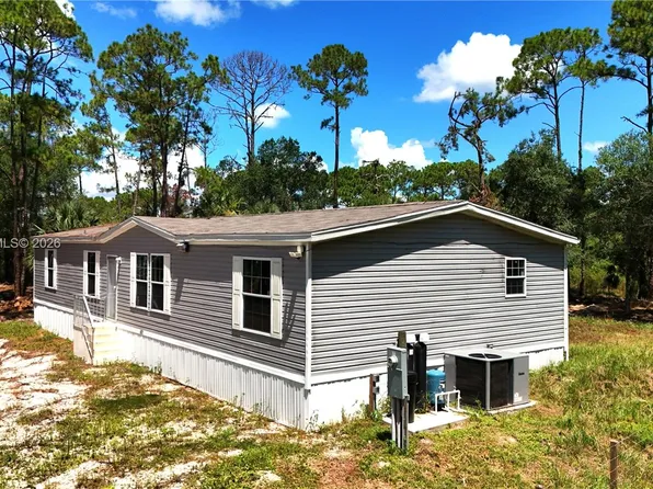 881 Woodland Blvd, Clewiston, FL 33440