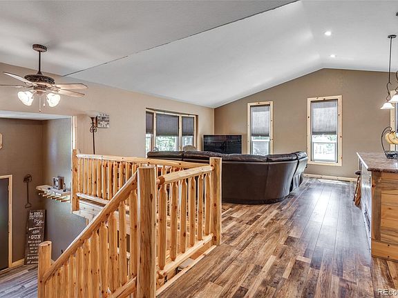 4th image of 1300 Starling Ln