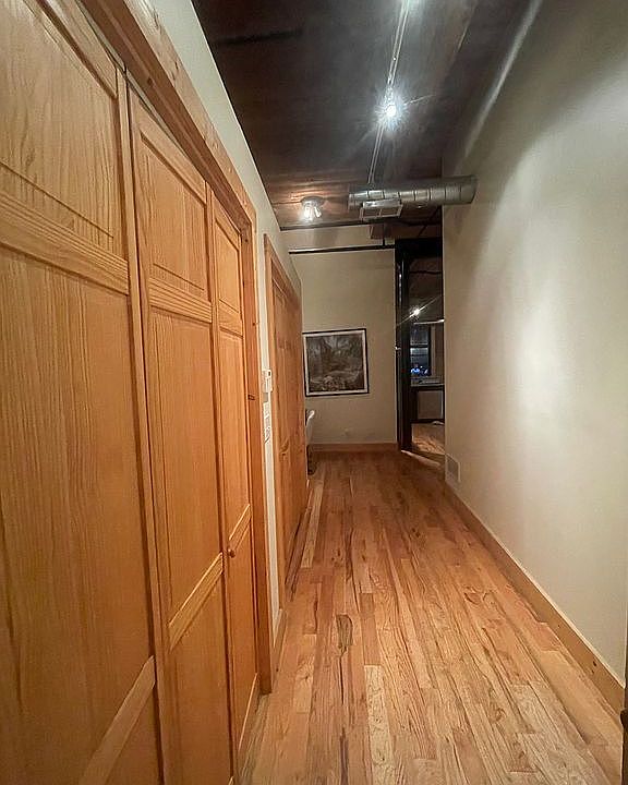 1st image of 1049 N Paulina St #3A