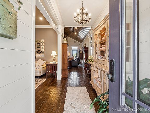 5th image of 791 Wild Rose Rd