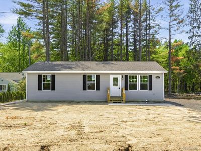 2921 Beach Rd, Pt Huron, MI, 48060