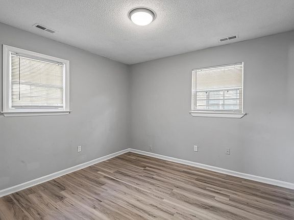 3rd image of 1117 21st St