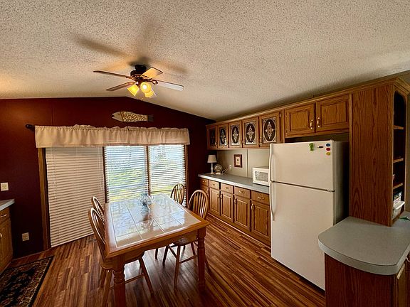 2nd image of 121109 Buffalo Lake Ln
