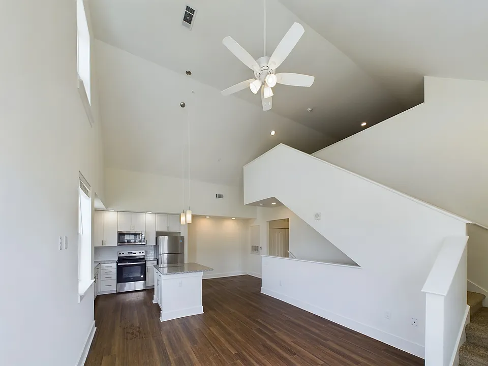770 Victory Ln #6202