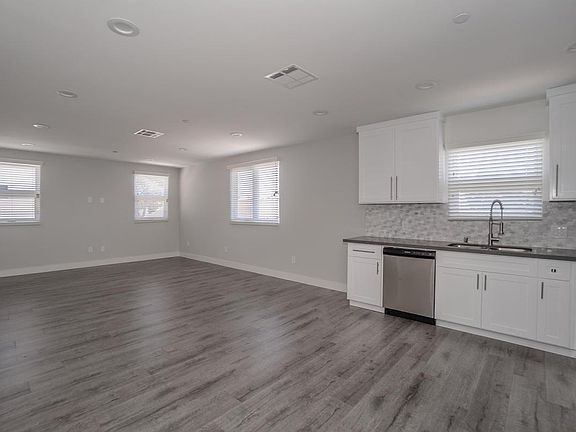 2nd image of 3915 Brighton Ave #3915