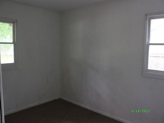 3rd image of 3209 N Bolton Ave