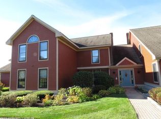 37 Estates Dr APT 1, Manchester, ME 04351