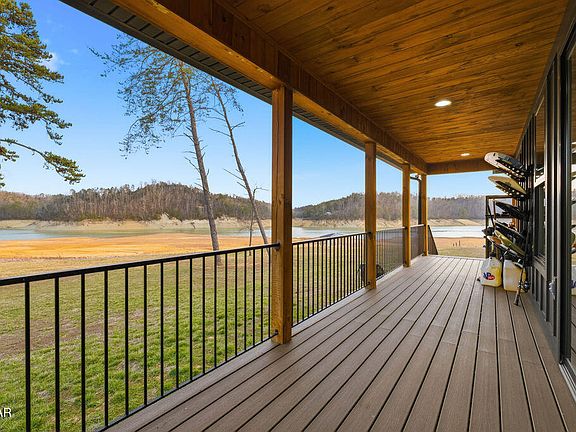 15th image of this home