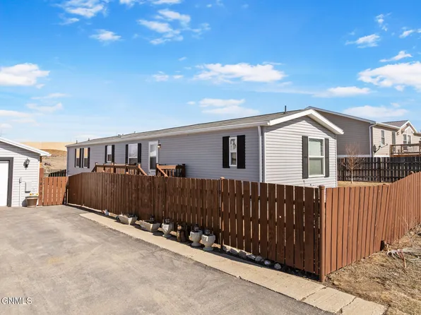 14291 Painted Woods Dr, Williston, ND 58801