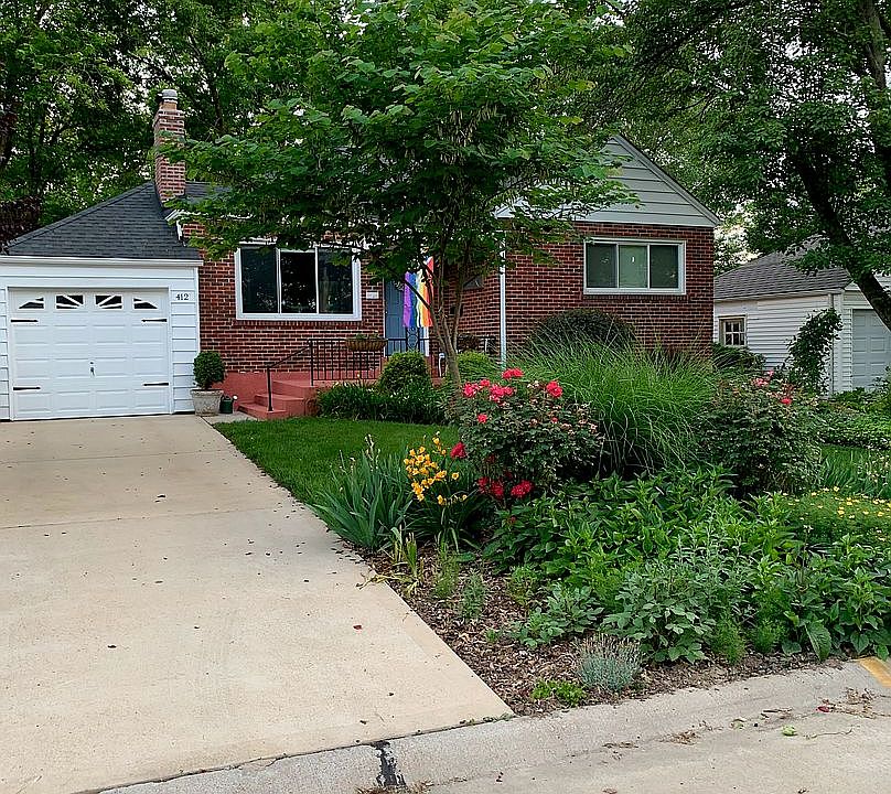 1st image of 412 Lone Oak Dr
