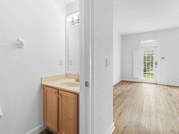 5th image of 8058 Murano Circle
