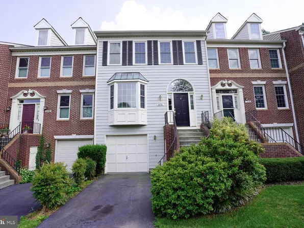 6856 McLean Province Cir, Falls Church, VA 22043
