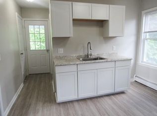 29-31 Richelieu St, Springfield, MA 01105