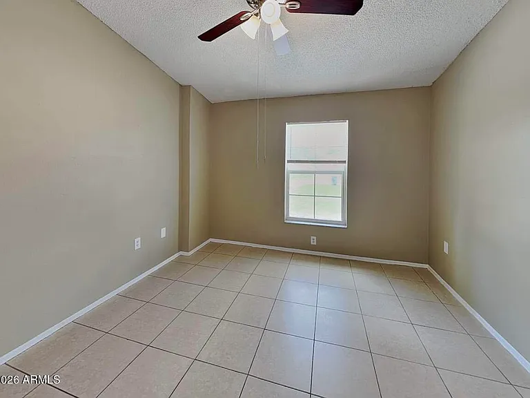 8907 W Roma Ave — Photo 8