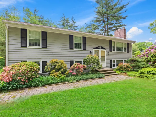 6 Conant St, Acton, MA 01720