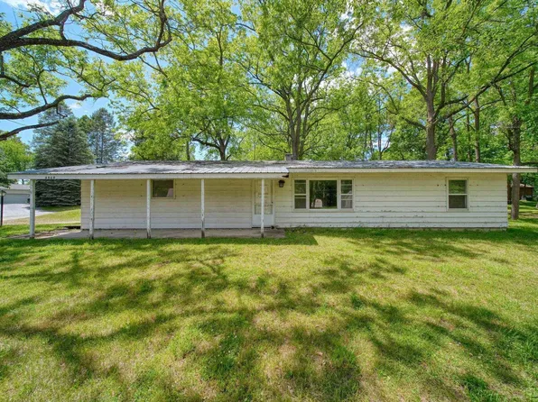 3940 Round Lake Hwy, Manitou Beach, MI 49253