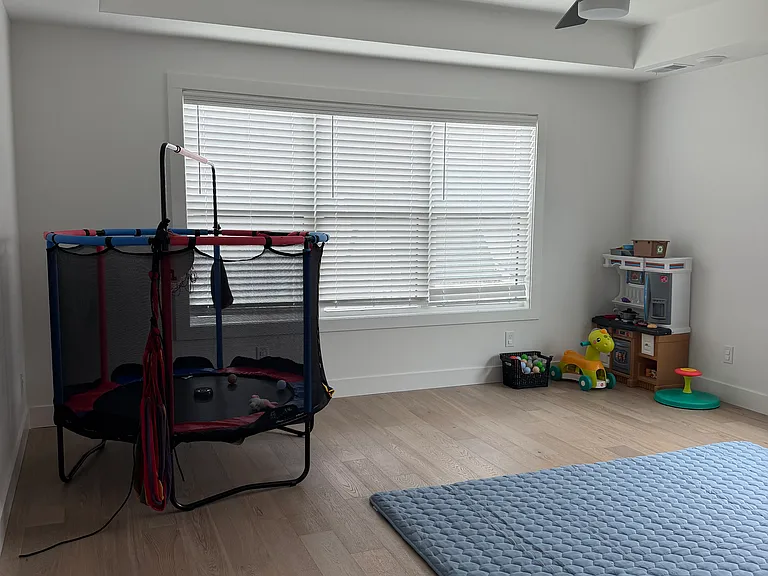 418 Blue Ridge Ct — Photo 18