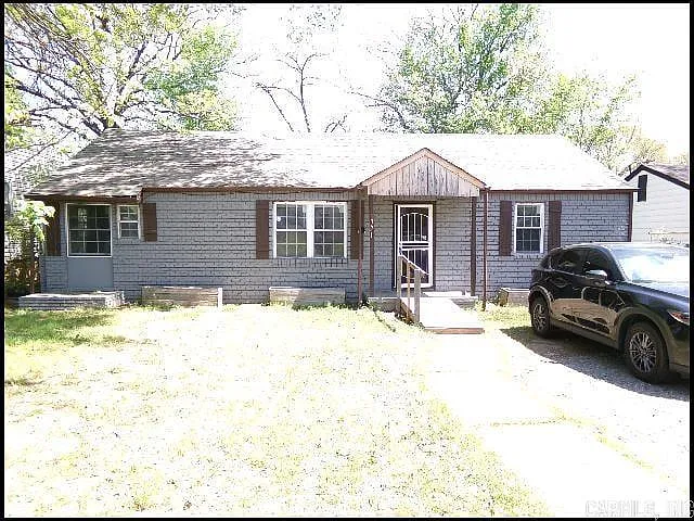 1721 Tulane Ave — Photo 2