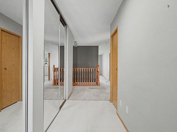 5th image of 17434 Callingwood Rd NW