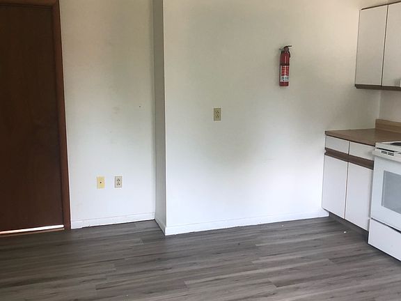 4th image of 4 N Main St #2