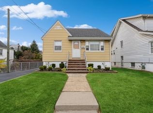 304 W Elm St, Linden, NJ 07036