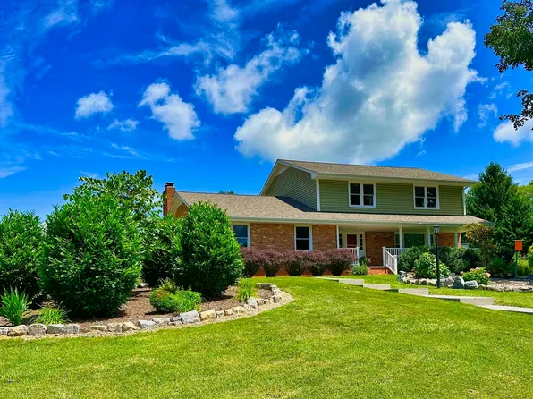 304 Little Cir, Blacksburg, VA 24060