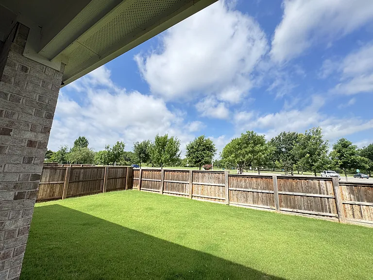 4516 Hammerstein Blvd — Photo 46