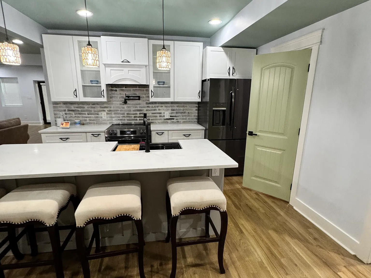 2 bed, 2.0 bath, 1700 sqft, $2,800 — Photo 3