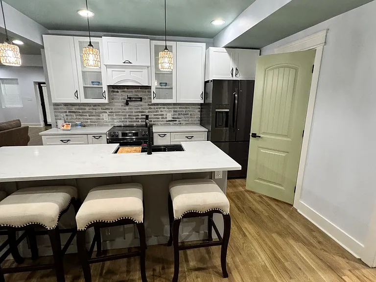 2618 Meadow Lark Dr — Photo 3