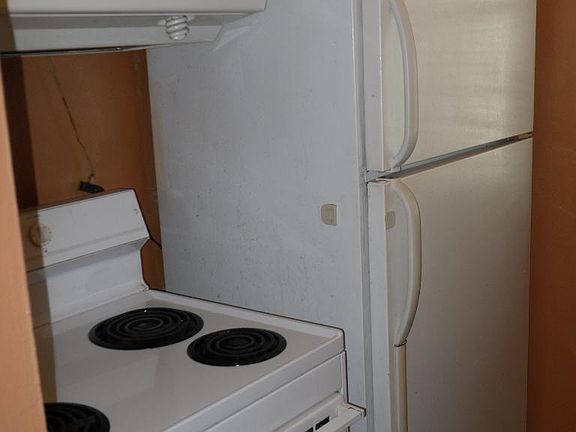 5th image of 17 Mello Ave APT A