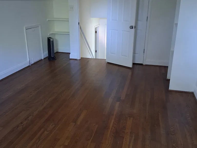 6921 Floyd Ave — Photo 6