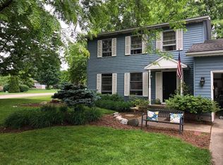 6603 Crownpointe Dr SW, Byron Center, MI 49315