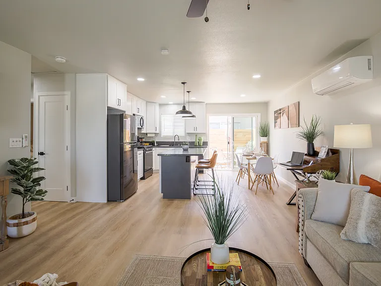 1113 Cypress Ave — Photo 13