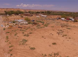 Scamp & Saddle, Overton, NV 89040