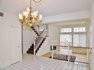 562 N Pageant Dr UNIT F, Orange, CA 92869