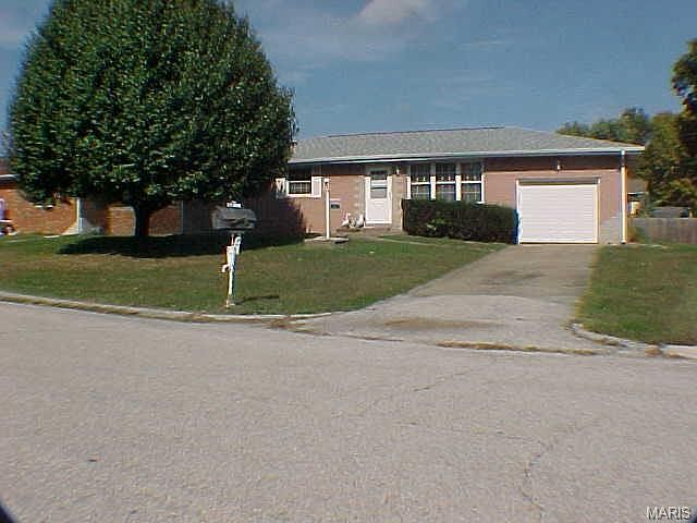 1st image of 31 Victoria Dr