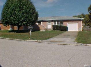 31 Victoria Dr, Granite City, IL 62040