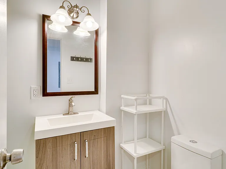 409 Constitution Ave NE #1 — Photo 14