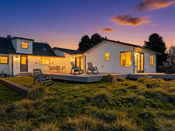 704 Pioneer Ln, Yakima, WA 98903