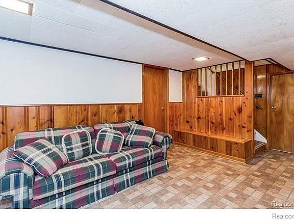 2nd image of 26983 Berea Ave